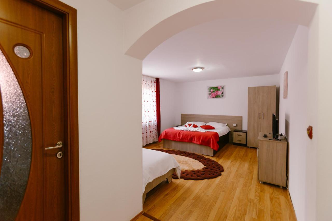 Pensiunea LUKA Slănic Moldova Exterior foto
