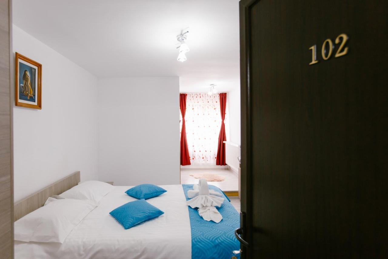 Pensiunea LUKA Slănic Moldova Exterior foto